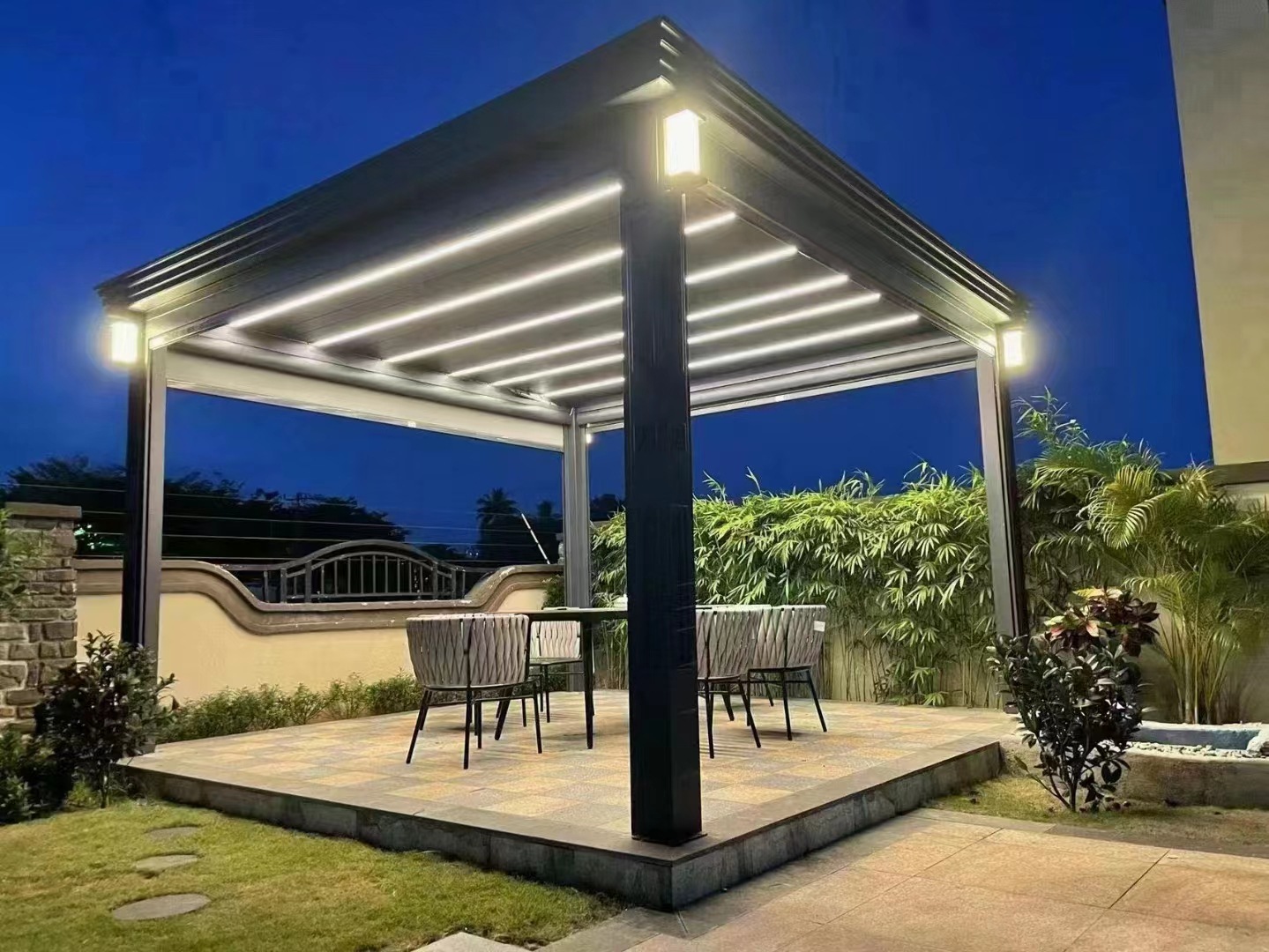 Bespoke customized metal outdoor sturdy waterproof louver roof landscape aluminum alloy