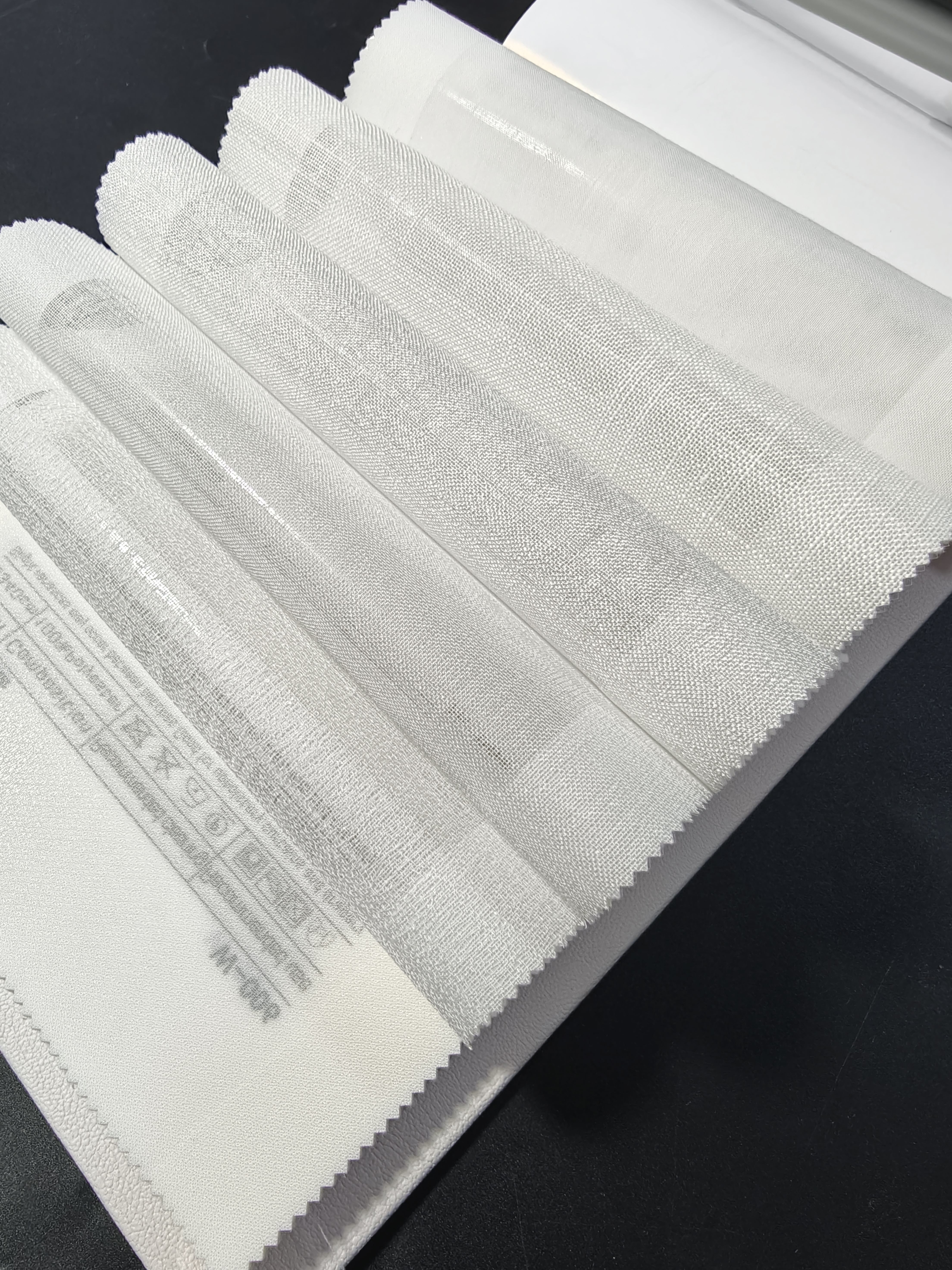 Jacquard Sheer Curtain Fabric 100% Polyester Extra-Wide 280cm 320cm 340cm Light-Filtering Window Curtain Fabric
